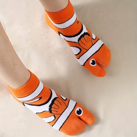 Oxryal Clownfish Design Two-Toe Split Socks - 1 Pair Pack, Cotton Blend (98% Cotton, 2% Polyester), Machine-Washable, Knit Fabric, Solid Color Comfort Fit Unisex Ankle Socks